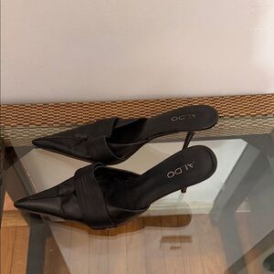 ALDO Black Pointed Toe Mules fits 8.5